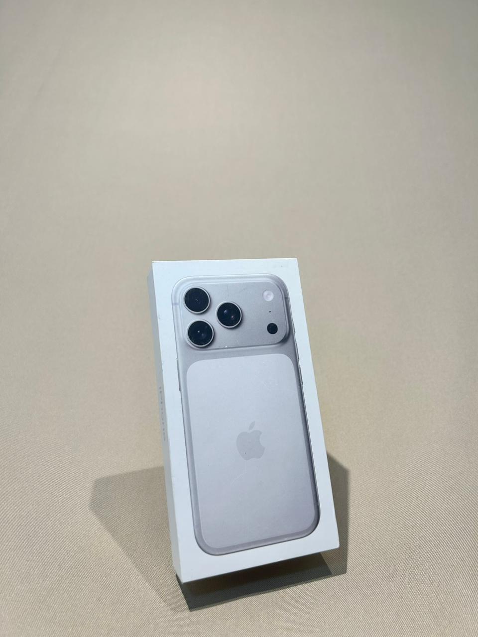 Iphone 17 pro 256 gb lacrado